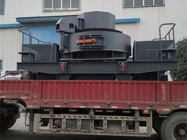 我公司VSI8522立軸沖擊式制砂機(jī)在山東魯建集團(tuán)試機(jī)成功